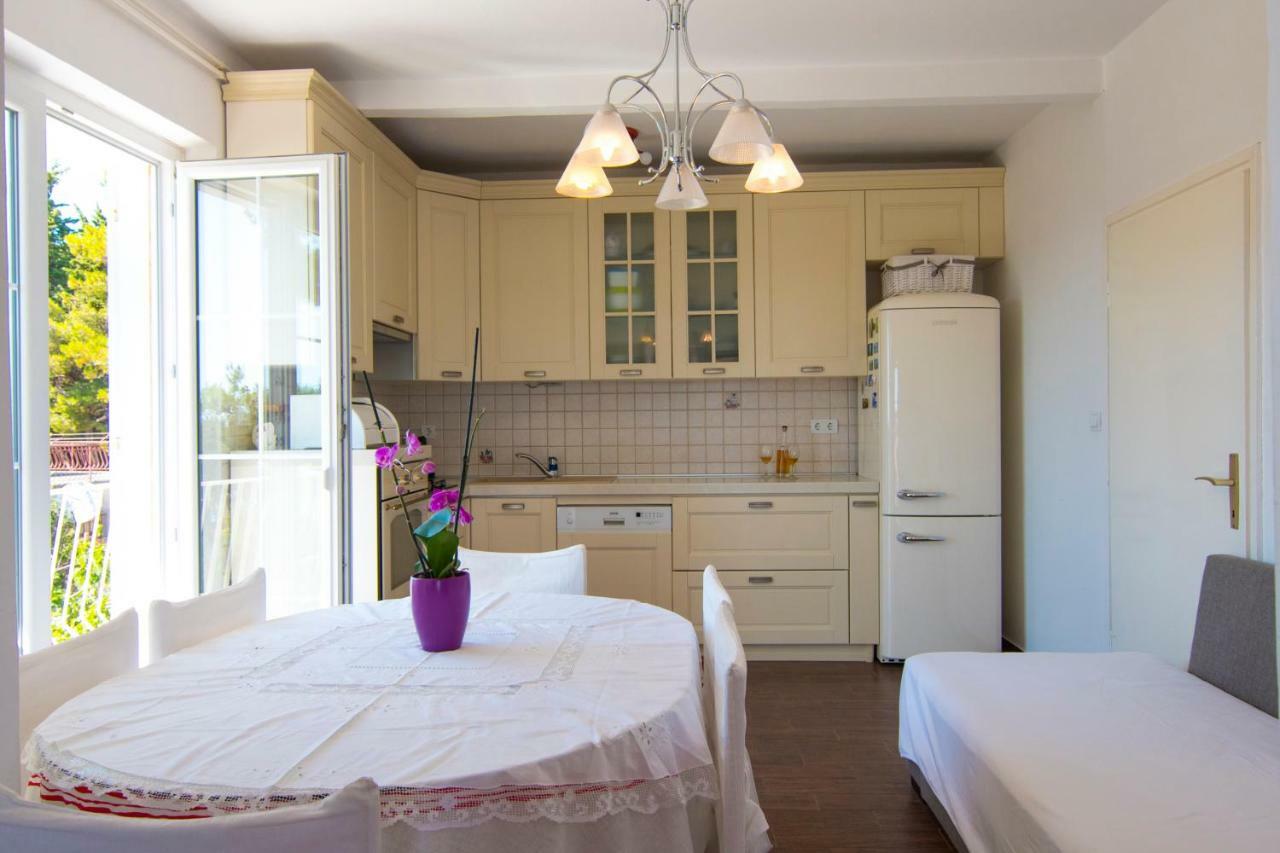 Apartmani Piculo Примоштен Екстер'єр фото